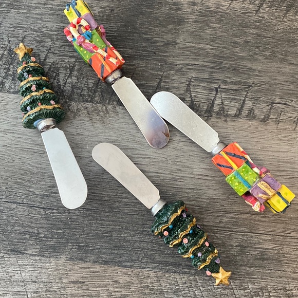 Vintage Christmas 4 piece porcelain handle cheese server - Picture 3 of 10